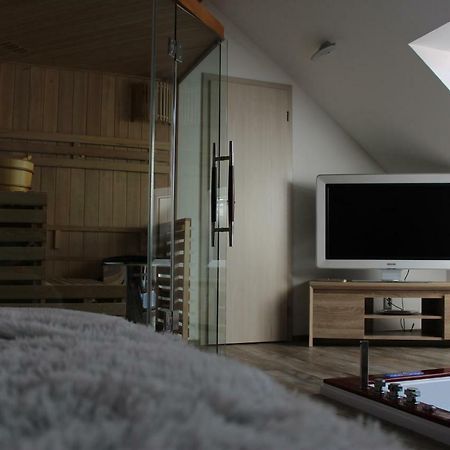 Romanticky Wellness Suite Hotel Heinz โดบริช ภายนอก รูปภาพ