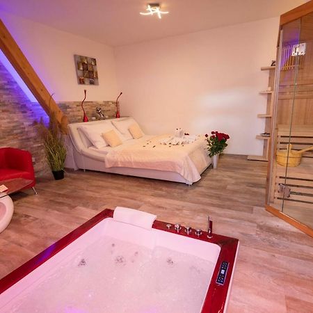 Romanticky Wellness Suite Hotel Heinz โดบริช ภายนอก รูปภาพ