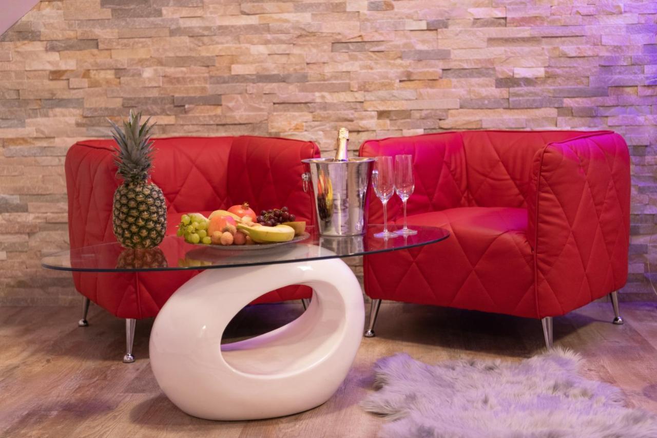 Romanticky Wellness Suite Hotel Heinz โดบริช ภายนอก รูปภาพ