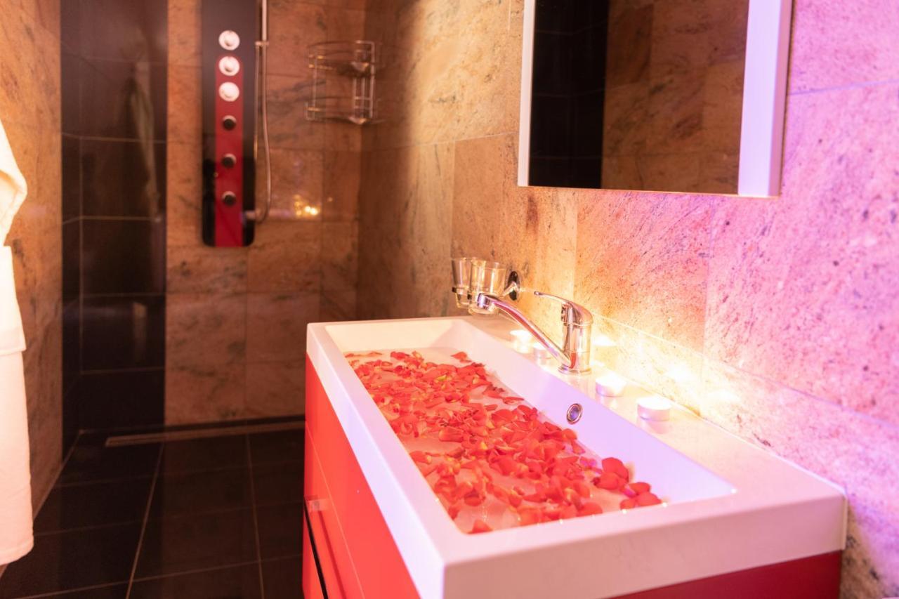 Romanticky Wellness Suite Hotel Heinz โดบริช ภายนอก รูปภาพ