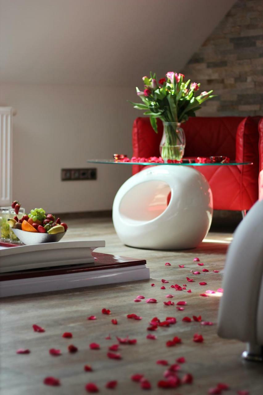 Romanticky Wellness Suite Hotel Heinz โดบริช ภายนอก รูปภาพ
